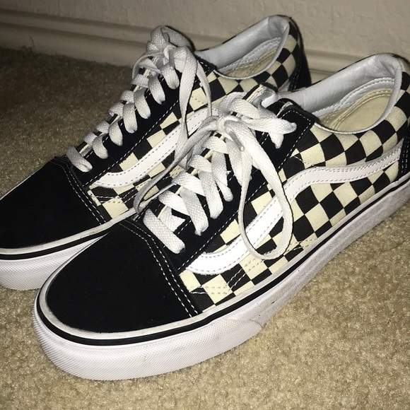 Vans Shoes - Old skool checkered vans